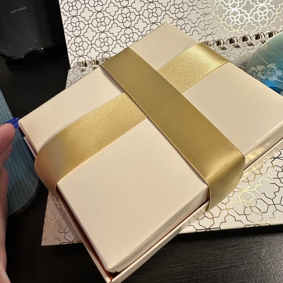 Empty Coach Jewelry Box, Ribbon, Booklet - Picture 3 of 5